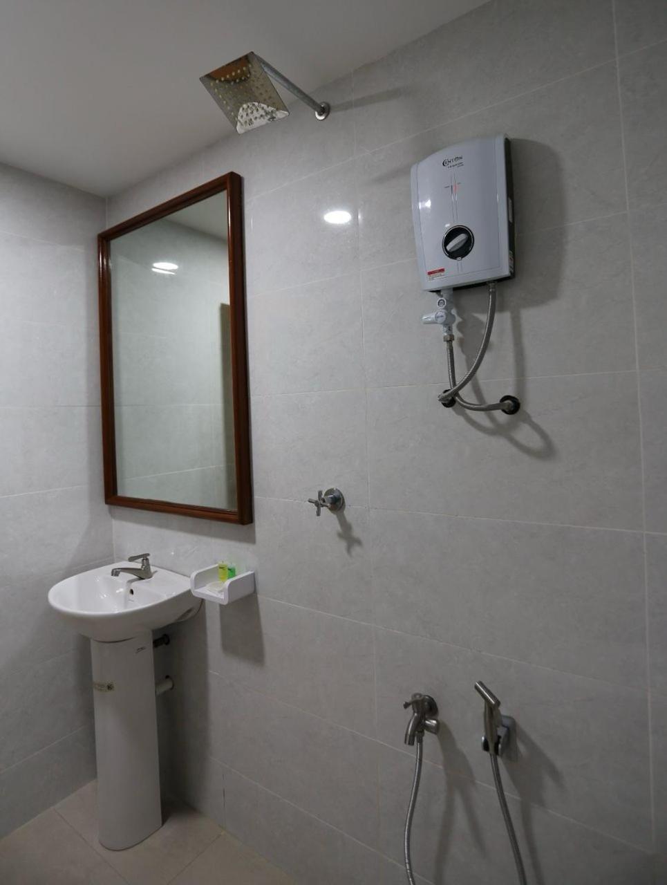 Hotel La Isra At Bukit Bintang 쿠알라룸푸르 외부 사진
